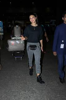 Jacqueline Fernandes Snapped at Airport