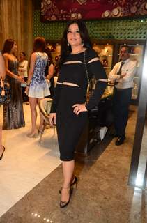 Arzoo Govitrikar at Launch of Mahesh Notandas' Festive Collection