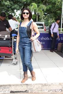 Prachi Desai returns from Rock On 2 Shoot