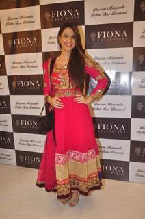 Dimple Jhangiani at Launch of Fiona Solitaires Stores