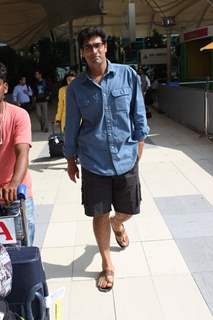 Kunaal Roy Kapur Snapped at Airport