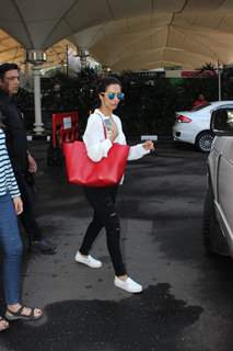 Malaika Arora Khan Snapped at Airport