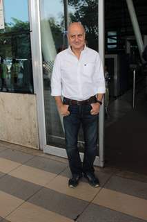 Anupam Kher Snapped at Airport