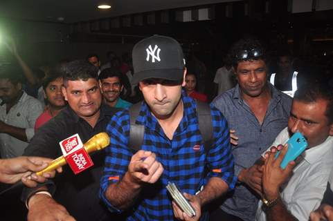 Ranbir Kapoor Snapped at Airport