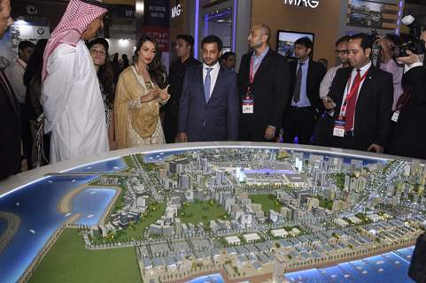 Malaika Arora Khan at Launches 'Dubai Property Show'