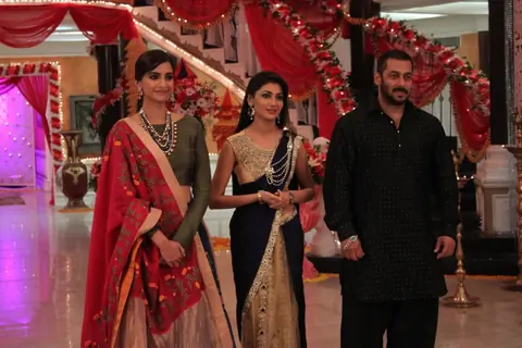 Salman and Sonam Promotes 'PRDP' on the sets of 'KumKum Bhagya'