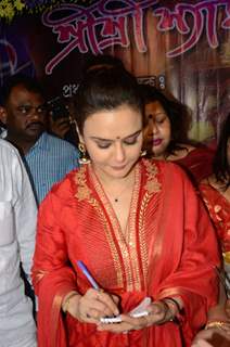 Preity Zinta at 'Kali' Puja in Kolkata