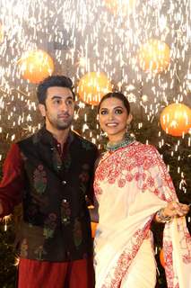 Ranbir - Deepika Celebrates Diwali in Delhi