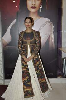 Sonam Kapoor poses for the media at the Launch of P N Gadgil Jewellers new logo
