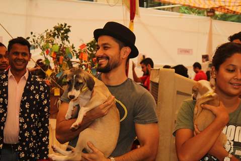 Kunal Khemu at 'Adoptathon' Campaign for Pet Adoption