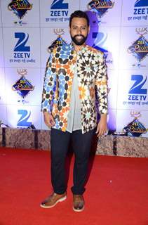 VJ Andy at Zee Rishtey Awards 2015