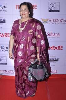 Anuradha Paudwal at Filmfare Awards - Marathi 2015