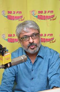Sanjay Leela Bhansali Goes Live on Radio Mirchi to Promote Bajirao Mastani