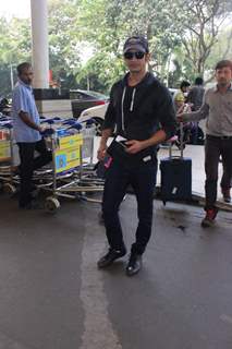 Sharman Joshi snapped at Airport