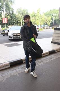 Karan Singh Grover snapped at Airport