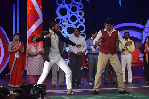 Ranveer Singh Shakes a Leg with Sourav Dada at NDTV Support 'My School Telethon'