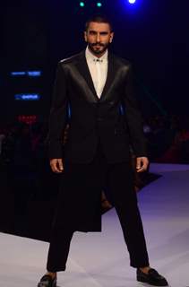 Ranveer Singh walked the ramp at GQ Fashion Night