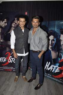 Sharman Joshi and Karan Singh Grover at Success Bash of 'Hate Story 3'