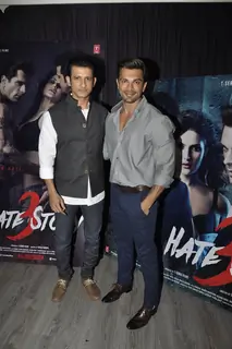Sharman Joshi and Karan Singh Grover at Success Bash of 'Hate Story 3'