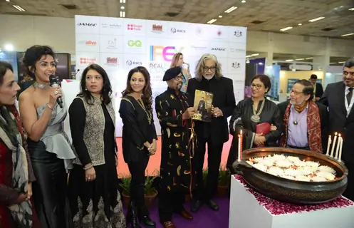 Gauri Khan and Muzaffar Ali at Inauguration of IREX