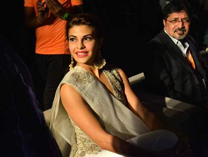 Jacqueline Fernandes Looks Beautiful at Delhi International Film Festival