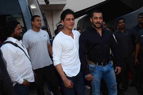 Shah Rukh Khan and Salman Khan Shoots for BB9 Promo