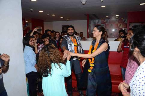 Ranveer Singh and Deepika Padukone along with Malishka Promotes Bajirao Mastani at Red FM