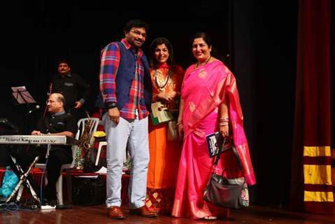 Anuradha Paudwal at Amit Kumar's 50th Birthday Celebrations