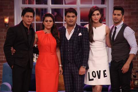 SRK, Kajol, Kriti and Varun on CNWK for promotions of 'Dilwale'