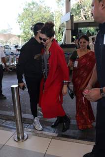 Deepika Padukone and Ranveer Singh Snapped at Airport