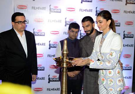 Deepika - Ranveer Inaugurates Filmfare Awards Press Meet 2015