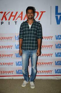 Vicky Kaushal at Wockhardt Hospital