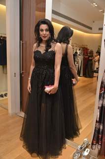 Pooja Bedi at Shivani Awasti's Collection Launch at AZA