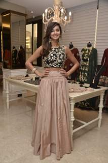 Shibani Dandekar at Payal Singhal and Moksh Jewellery Preview