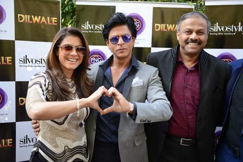 SRK and Kajol at Promotions of Dilwale in Delhi