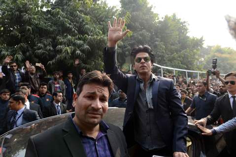 SRK at Promotions of Dilwale in Delhi