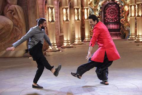 Ranveer Singh and Krushna Abhishek at Promotions of Bajirao Mastani on Comedy Nights Bachao