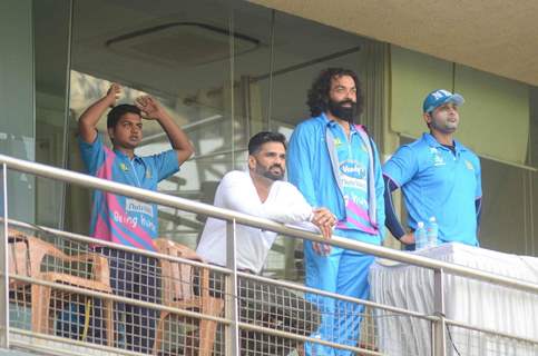 Suniel Shetty and Bobby Deol at Mumbai Heroes Corporate Cricket Match