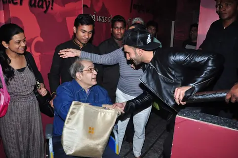 Ranveer Singh Visited Cinema Theatre and met Audience