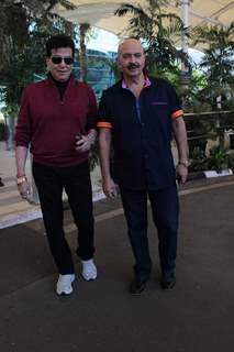 Rakesh Roshan and Jeetendra Snapped at Airport