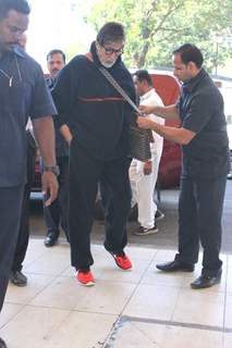 Amitabh Bachchan Snapped at Airport