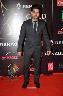 Omkar Kapoor at Guild Awards 2015