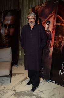 Sanjay Leela Bhansali poses for the media at the Success Interviews of Bajirao Mastani