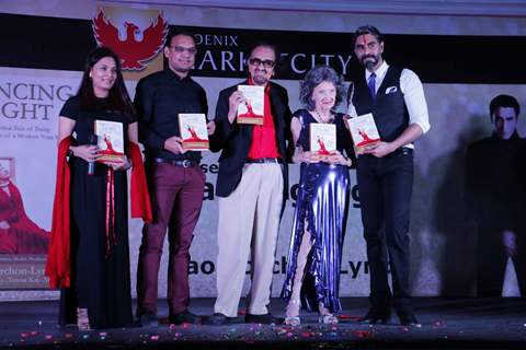 Alyque Padamsee, Sharbani Mukherjee and Sandip Soparkar at Launch of 'Dancing Light' Book