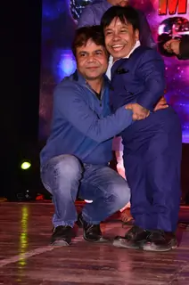 KK Goswami and Rajpal Yadav at Mumbai Global Achiever's Award