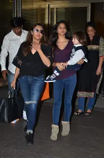 Gauri Khan, Suhana Khan and AbRam Khan Snapped at Airport