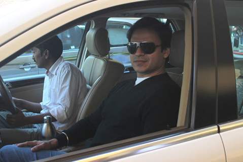 Vivek Oberoi Snapped at Airport