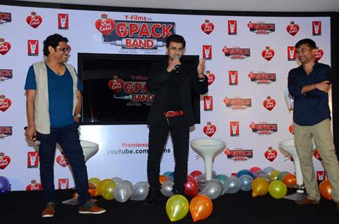 Sonu Nigam at Launch of India's 1st Transgender Band - '6 Pack Band'