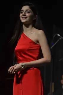 Mawra Hocane for Promotions of Sanam Teri Kasam at Arijit Singh Concert