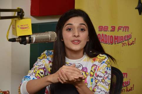 Mawra Hocane Goes Live on Radio Mirchi for Promotions of Sanam Teri Kasam